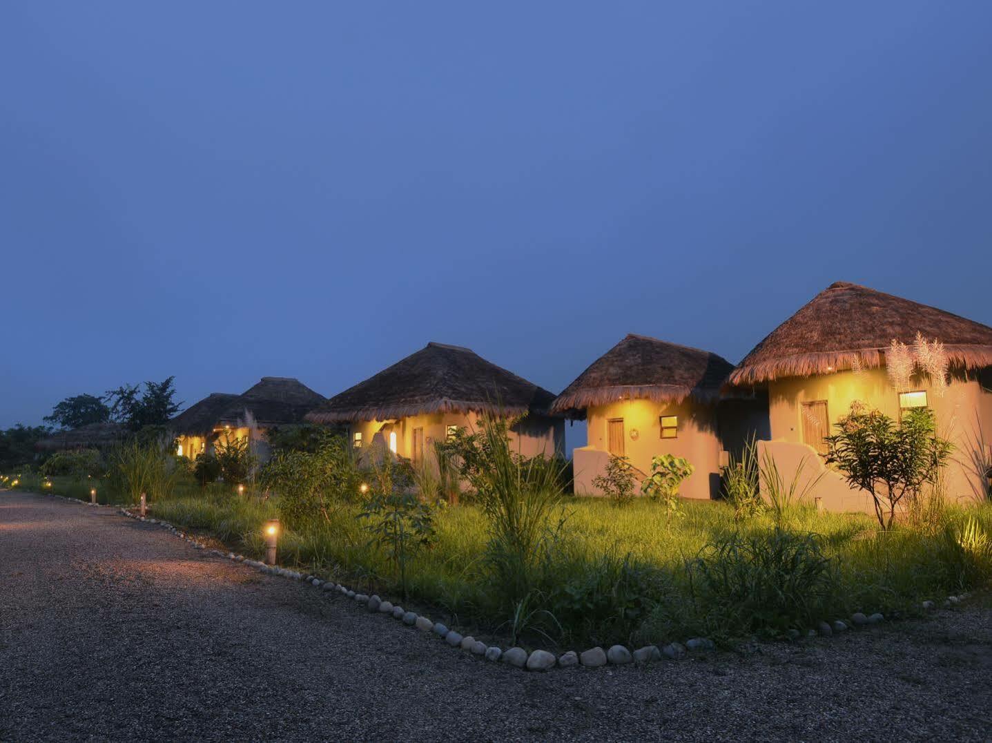 Barahi Jungle Lodge Meghauli Luaran gambar